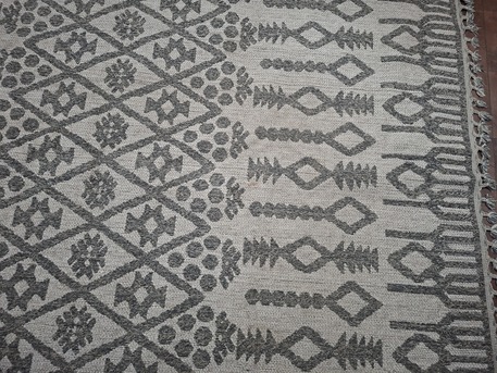 Jubail, Household Items, SAR 20,  SR 20 Centre Carpet 122×78 Inches