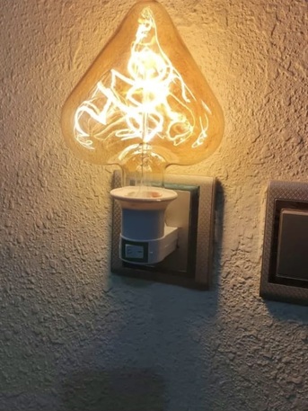 Jubail, Electrical & Plumbing, SAR 35,  Heart Designable Led Light Bulb (220v)
