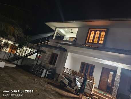 Kochi, Bedspace For Rent, INR 3000/month,  Payinguest As A Home Stay For Collage Going Girls Students