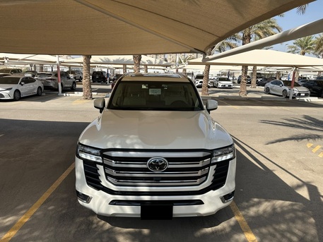 Jeddah, Vehicles, Cars & Trucks , SAR 290000,  LAND CRUISER GXR4 DIESEL 2025,  2025,  Automatic,  21000 KM,