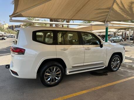 Jeddah, Vehicles, Cars & Trucks , SAR 290000,  LAND CRUISER GXR4 DIESEL 2025,  2025,  Automatic,  21000 KM,