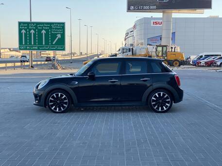 Manama, Vehicles, Cars & Trucks , BHD 4400,  Mini Cooper,  2018,  Automatic,  124100 KM,    (Black)
