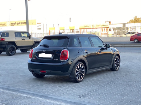 Manama, Vehicles, Cars & Trucks , BHD 4400,  Mini Cooper,  2018,  Automatic,  124100 KM,    (Black)
