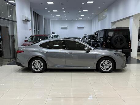 Manama, Vehicles, Cars & Trucks , BHD 11500,  Toyota Camry Hybrid,  2025,  Automatic,  60000 KM,    (Grey)