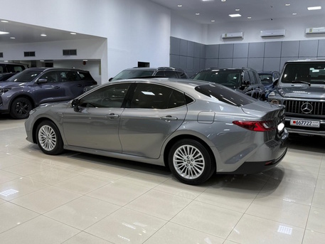 Manama, Vehicles, Cars & Trucks , BHD 11500,  Toyota Camry Hybrid,  2025,  Automatic,  60000 KM,    (Grey)