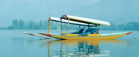 New Delhi, Travel, Best Kashmir Tour Packages For Couple With Houseboat Stay