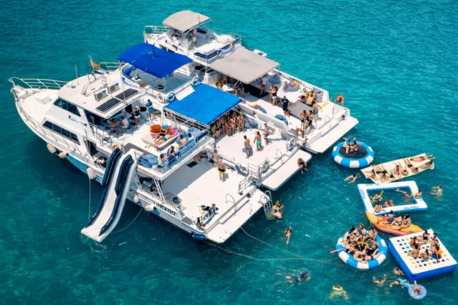 Hong Kong, Travel, Private Harbour Cruise Hong Kong | True Blue Fleet