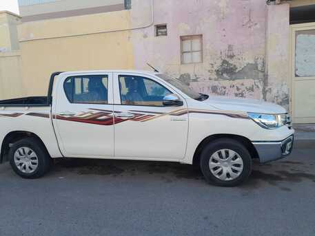 Manama, Vehicles, Cars & Trucks , BHD 100,  Toyota Hilux,  2020,  Automatic,  170000 KM,   2.7L FULL  PICKUP FOR SALE