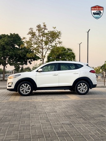 Manama, Vehicles, Cars & Trucks , BHD 100,  HYUNDAI TUCSON,  2019,  Automatic,  97000 KM,   2.0L MODEL  FOR SALE