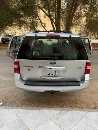 Jeddah, Vehicles, Cars & Trucks , SAR 39000,  Ford Expedition XLT,  2014,  Automatic,  274000 KM,  Ford Expedition  - 274000km  For Urgent Sale