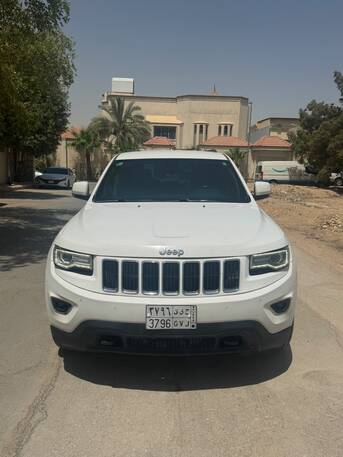Riyadh, Vehicles, Cars & Trucks , SAR 49000,  Jeep Grand Cherokee 2015 Laredo 3.6L V6,  2015,  Automatic,  152000 KM,   In Perfect Condition