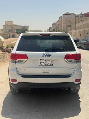 Riyadh, Vehicles, Cars & Trucks , SAR 49000,  Jeep Grand Cherokee 2015 Laredo 3.6L V6,  2015,  Automatic,  152000 KM,   In Perfect Condition