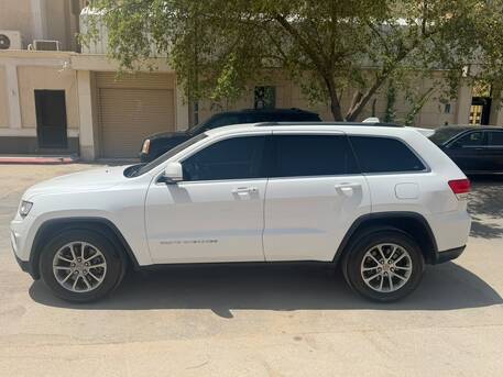 Riyadh, Vehicles, Cars & Trucks , SAR 49000,  Jeep Grand Cherokee 2015 Laredo 3.6L V6,  2015,  Automatic,  152000 KM,   In Perfect Condition