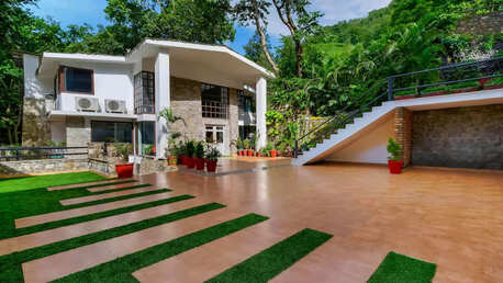 Mumbai, Travel, Weekend Getaways Near Rishikesh | Luxury Resort Stay