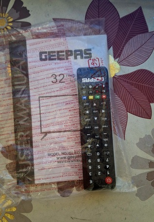 Manama, Electronics, BHD 27,  Brand New Smart 32 Inch Smart Tv With Remote Wall Bracket Box 27 Bd Fix Msg 3670 8372