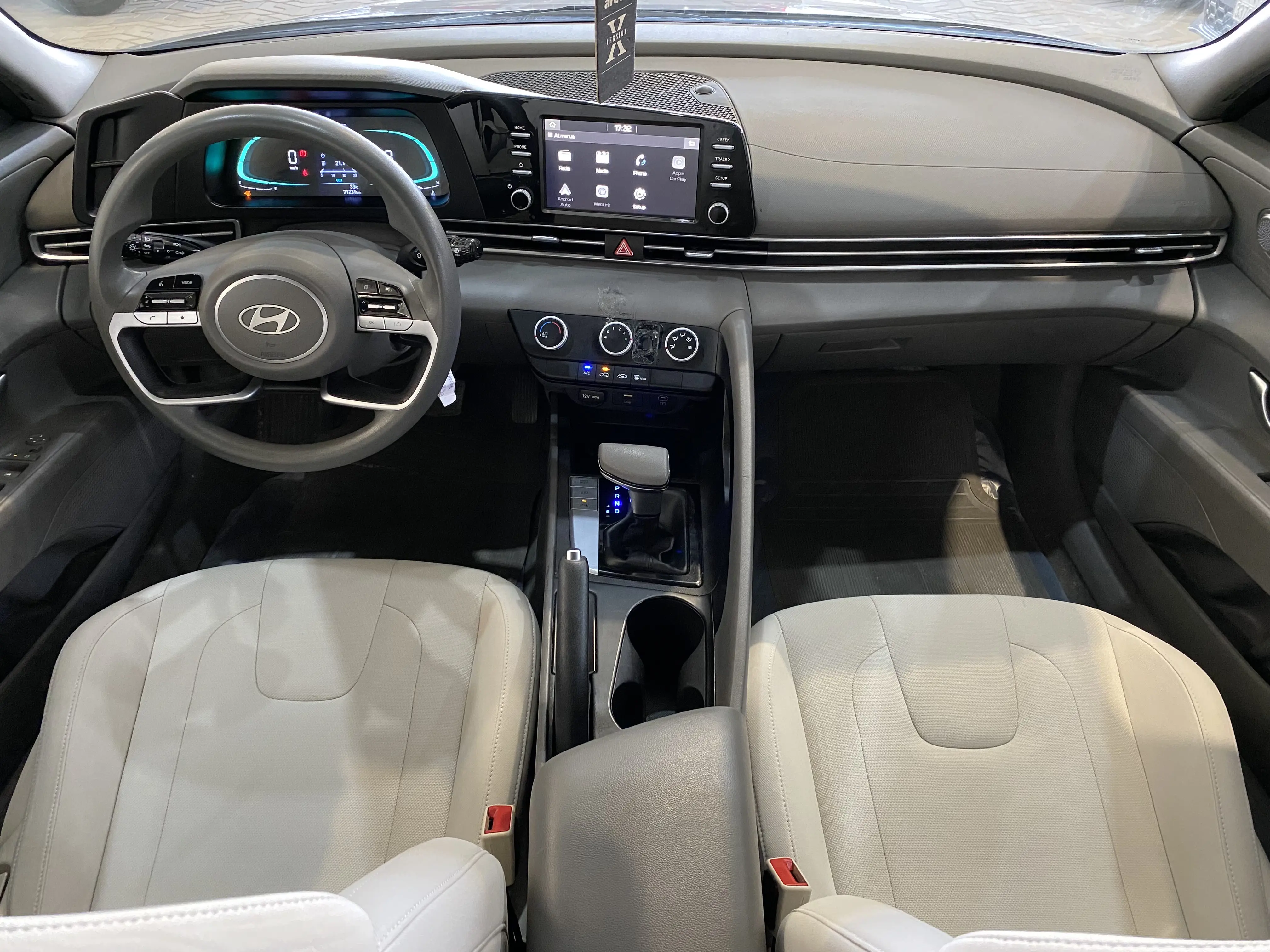 Riyadh, Vehicles, Cars & Trucks , SAR 60850,  Hyundai Elantra Smart,  2024,  Automatic,  71234 KM,   /Selling On Cash And Installments