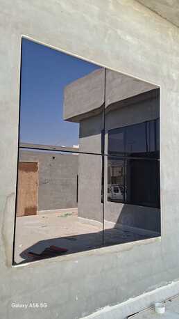 Riyadh, Construction, للحدادة و المونيم،الذجاج