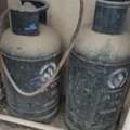 BHD 22,  BAHRIAN GAS WITH GAS 22 WITH REGULATOR 25 WITTH STOVE 30 MSG 3670 8372 WTS AP