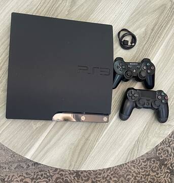 Khobar, Video Games, SAR 600,  PS3 - 37 GAMES INSTALLED (2 Joysticks)