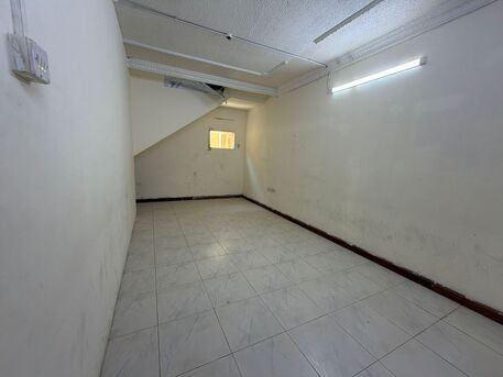 Isa Town, Commercial Villas, BHD 700,  Commercial Villa For Rent In Isa Town | 10 Bedrooms | Ideal For Schools & Training Centers
