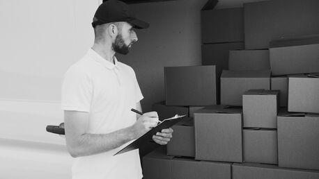 London, Delivery, Trakiin: Making Delivery Tracking Clear, Connected, And Convenient