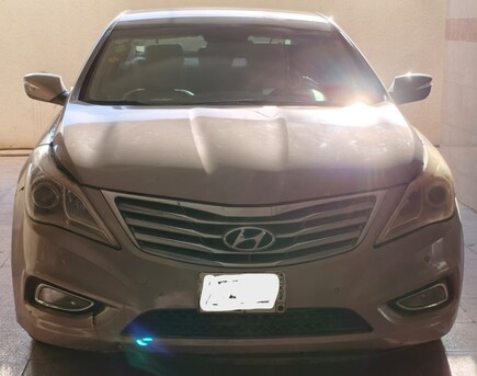 Jeddah, Vehicles, Cars & Trucks , SAR 32000,  Hyundai Azera,  2014,  Automatic,  270000 KM,  For Sale &ndash;   (Full Option)