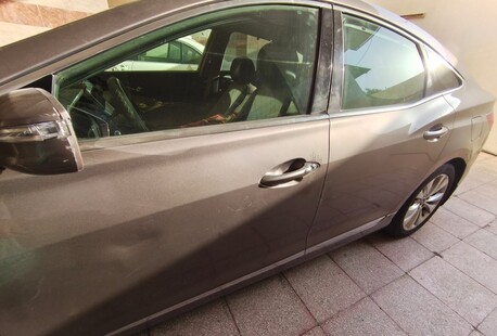 Jeddah, Vehicles, Cars & Trucks , SAR 32000,  Hyundai Azera,  2014,  Automatic,  270000 KM,  For Sale &ndash;   (Full Option)