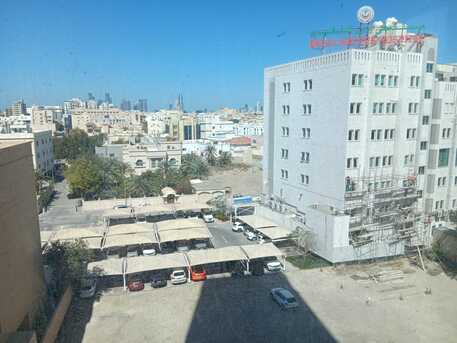 Hoora, Shops, BHD 700,  91 Sq. Meter,  Brand New Offices|Shell & Core|AC Installed|Lift|Parking|90 Sqmtr