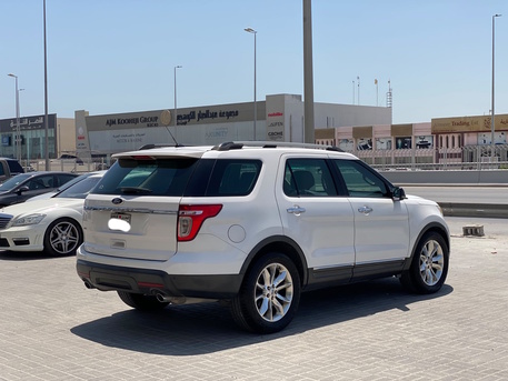 Manama, Vehicles, Cars & Trucks , BHD 2950,  Ford Explorer,  2014,  Automatic,  141800 KM,   XLT  (White)