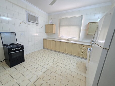 Juffair, Apartments, Flats, Houses & Villas, BHD 400/month,  Furnished,  3 BR,  Spacious 3 Bhk Flat | Gas Connection | Balcony | Free Wifi & Hk | Near Juffair Mall