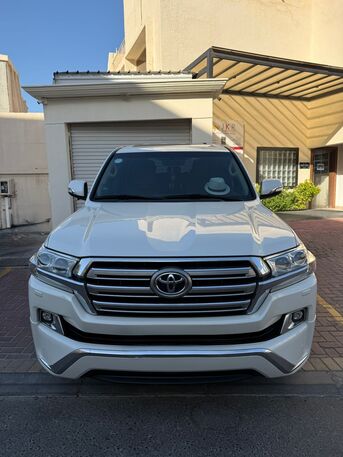 Manama, Vehicles, Cars & Trucks , BHD 15900,  2016 Toyota Land Cruiser GXR V6,  2016,  Automatic,  127000 KM,  *FOR SALE &ndash; *