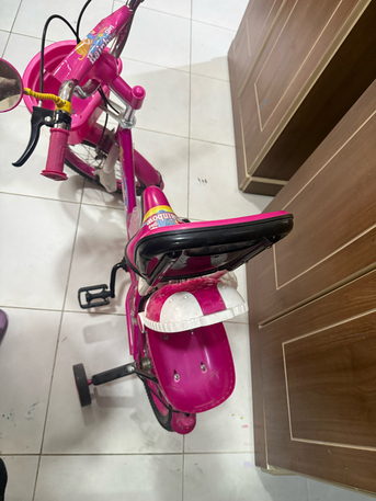 Dammam, Baby & Kid Stuff, SAR 100,  Girl Bycycle New Plastic Also Not Removed Fully