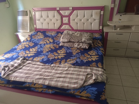 Riyadh, Furniture, SAR 2000,  Home Use Furniture 2 Bed 3 AC 7set Sofa Complete Home ...etc For Sale