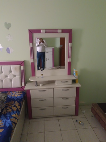 Riyadh, Furniture, SAR 2000,  Home Use Furniture 2 Bed 3 AC 7set Sofa Complete Home ...etc For Sale