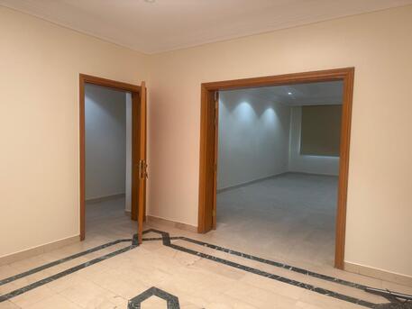 Jeddah, Apartments, Flats, Houses & Villas, SAR 3650/month,  Furnished,  4 BR,  Fully Furnished 4 Bhk Luxury Flat In Khalid Bin Waleed Street, Jeddah