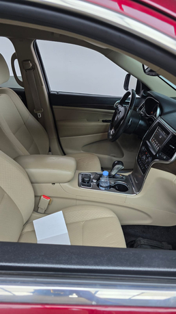 Riyadh, Vehicles, Cars & Trucks , SAR 53000,  Jeep Cherokee,  2018,  Automatic,  133000 KM,  Jeep Grand Cherokee Laredo For Sale
