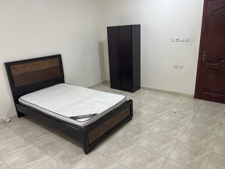 Madinah, Rooms for Rent, SAR 800/month,  Furnished,  I Am Offering A Room With Separate Bathroom From My Flat