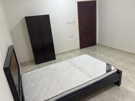 Madinah, Rooms for Rent, SAR 800/month,  Furnished,  I Am Offering A Room With Separate Bathroom From My Flat