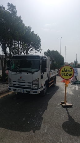 Jeddah, Job Seekers, Isuzu Dyna With Driver