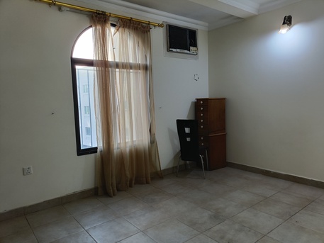 Manama, Apartments, Flats, Houses & Villas, BHD 250/month,  2 BR,  130 Sq. Meter,  Semi Furnished 2bhk With Ewa