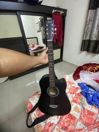 Jubail, Musical Instruments, SAR 200,  1 Month Old - 38 Inch 6- Strings Electric Acoustic Guitar For Sale