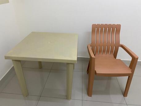Jubail, Household Items, SAR 1100,  King Size Bed 6x6 With Mattress, Dressing Table, Wardrobe,side Tables, Sofa, Dining Table
