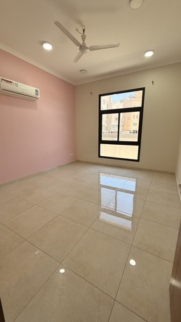 Zinj, Apartments, Flats, Houses & Villas, BHD 280/month,  3 BR,  2 Bath,Ewa,rsvd Parking,semi Furnished Spacious Flat 4 Rent N Zinj@Inclusive33112437