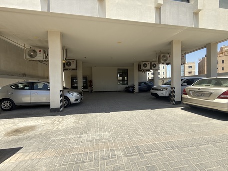 Zinj, Apartments, Flats, Houses & Villas, BHD 280/month,  3 BR,  2 Bath,Ewa,rsvd Parking,semi Furnished Spacious Flat 4 Rent N Zinj@Inclusive33112437