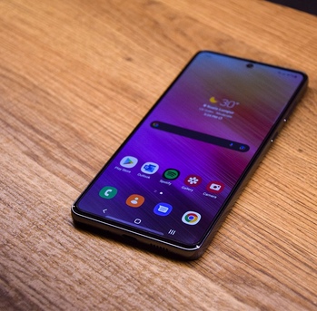 Riyadh, Electronics, SAR 1800,  IPhone 12 Pro Max + A73 Samsung For Sale