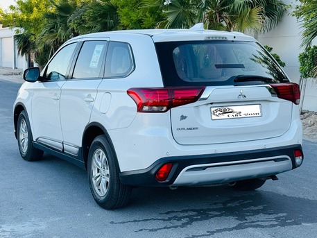 Manama, Vehicles, Cars & Trucks , BHD 4900,  Mitsubishi Outlander,  2020,  87000 KM,  Low Mileage - 4 Cylinder