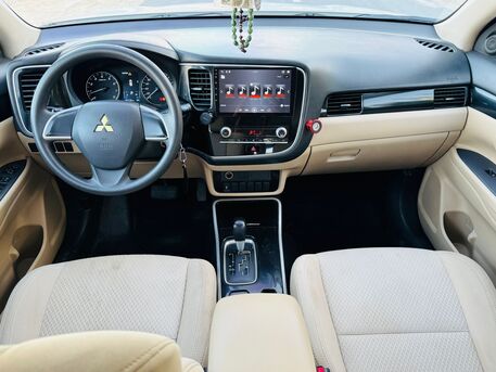 Manama, Vehicles, Cars & Trucks , BHD 4900,  Mitsubishi Outlander,  2020,  87000 KM,  Low Mileage - 4 Cylinder