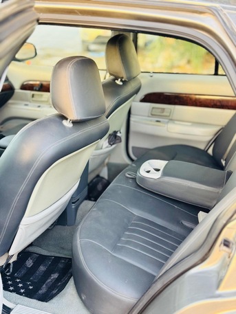 Gudaibiya, Vehicles, Cars & Trucks , BHD 1800,  Ford Crown Victoria,  2004,  Automatic,  125000 KM,  Crown Victoria  V8 Engine Standard Model Excellent Condition