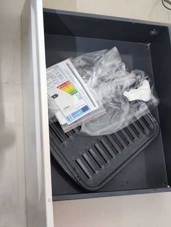 Riyadh, Appliances, SAR 1000,  Whirlpool Electric Stove/Oven For Sale &ndash; Made In USA