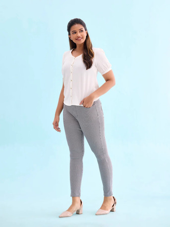 Chennai, Clothing & Accessories, INR 1399,  Jeggings For Women By Go Colors &ndash; Everyday Comfort With A Stylish Denim Look